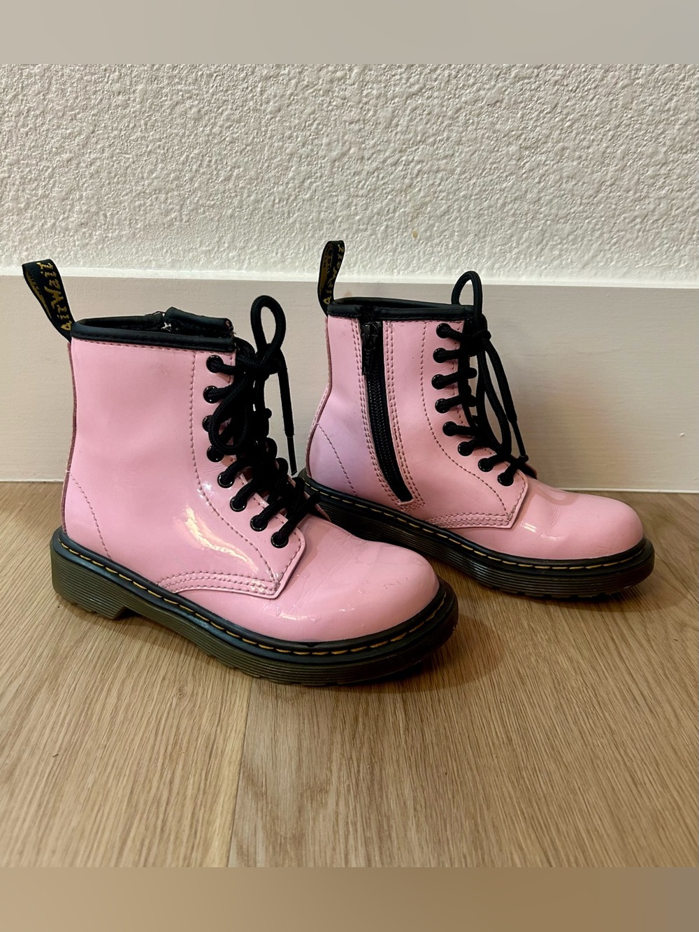 Dr. Martens Kids Pink Patent Lace-Up Boots with Side Zip
